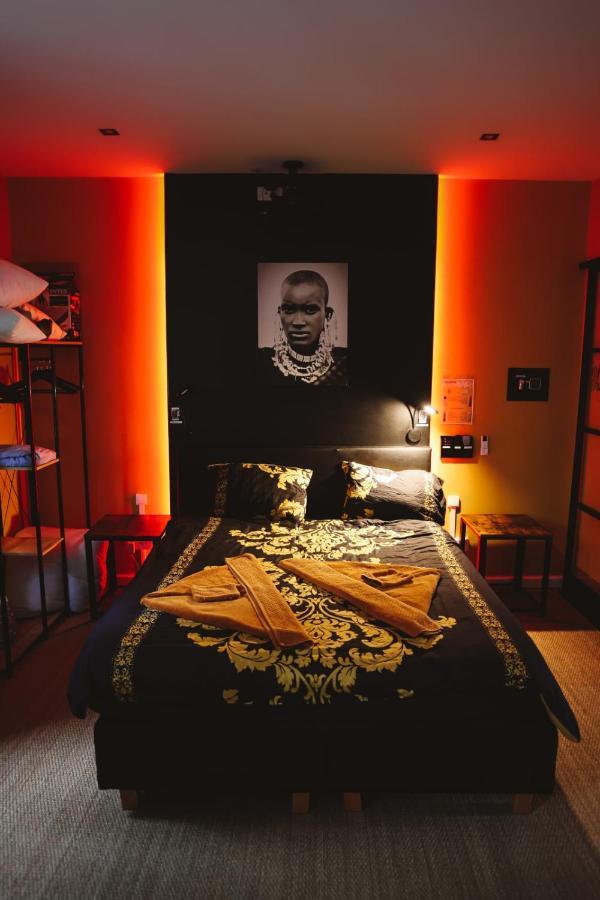 Capsule Premium Balneo & Home Cinema Valenciennes Eksteriør bilde