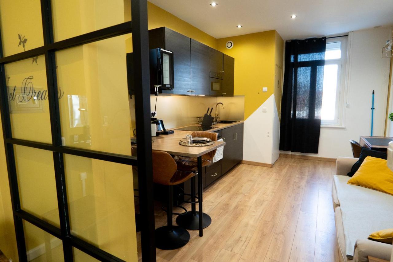Capsule Premium Balneo & Home Cinema Valenciennes Eksteriør bilde