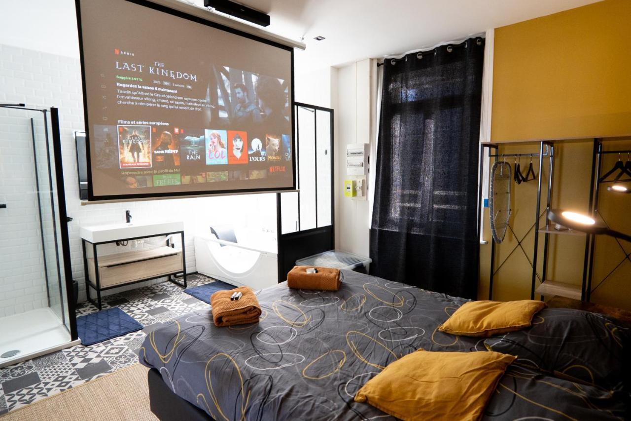 Capsule Premium Balneo & Home Cinema Valenciennes Eksteriør bilde