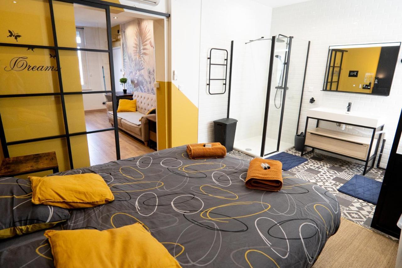 Capsule Premium Balneo & Home Cinema Valenciennes Eksteriør bilde