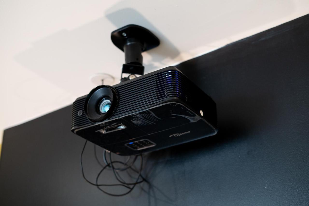 Capsule Premium Balneo & Home Cinema Valenciennes Eksteriør bilde